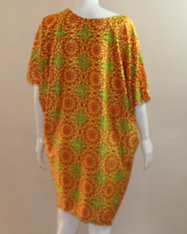 Queen and Tribe African silk dress (S/M/L)