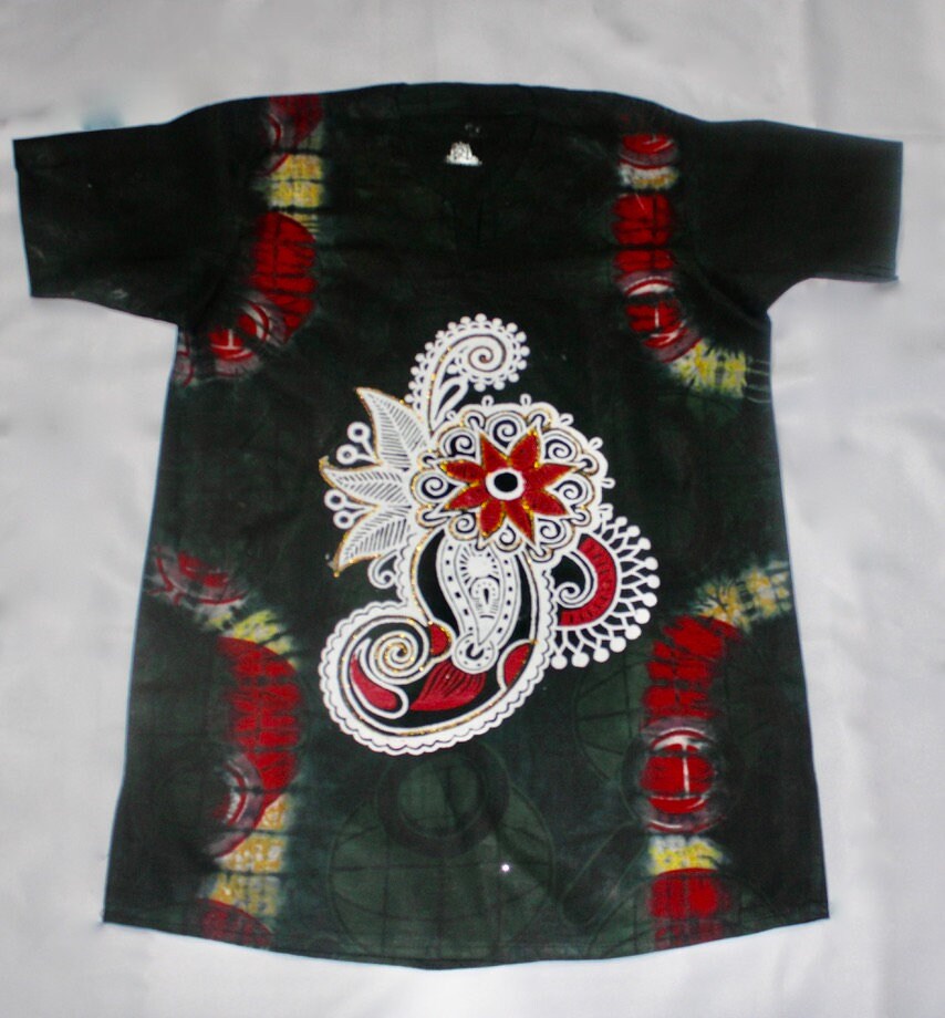 African Traditional Adire Batik T-shirt Multi-coloured Cotton Linen designs (African Flower design - S M L)